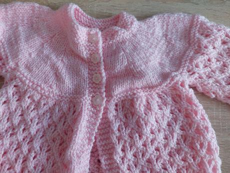 Krásny handmade štrikovaný svetrík veľ.86, 86