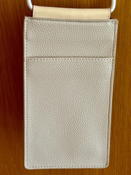 Kožená taštička na mobil zn.bugatti,