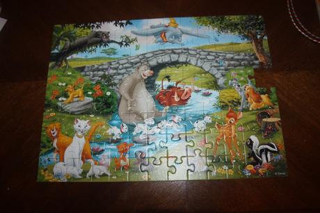 Rozne puzzle nekompletne, 