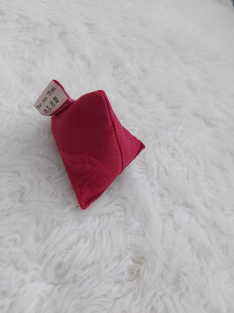 Nahrievací vankúšik s čerešňovými kôstkami, 