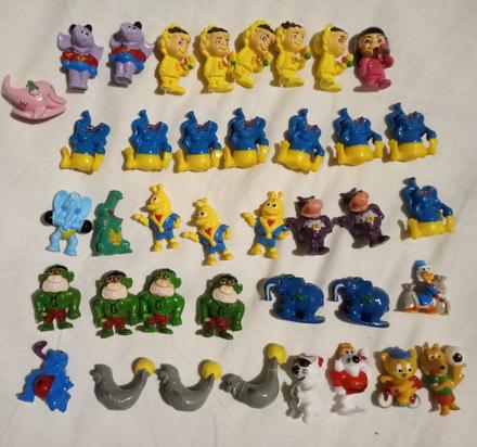 Postavicky vhodne na tortu.,