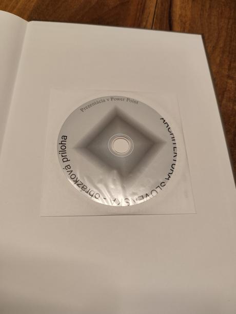 D.slušný architektúra slovenska, veľmi dobrý stav, 