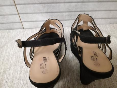 Sandále na platforme, 38