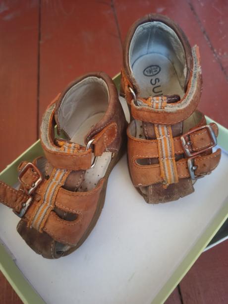 Chlapčenské sandále, 19