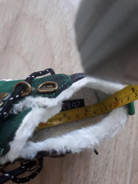 Teplucke tenisky, reserved,26