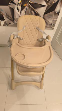 Sedačka na jedenie,