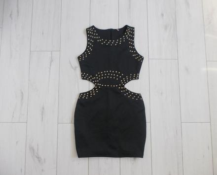 Vybíjané šaty s výrezmi sweewe, m