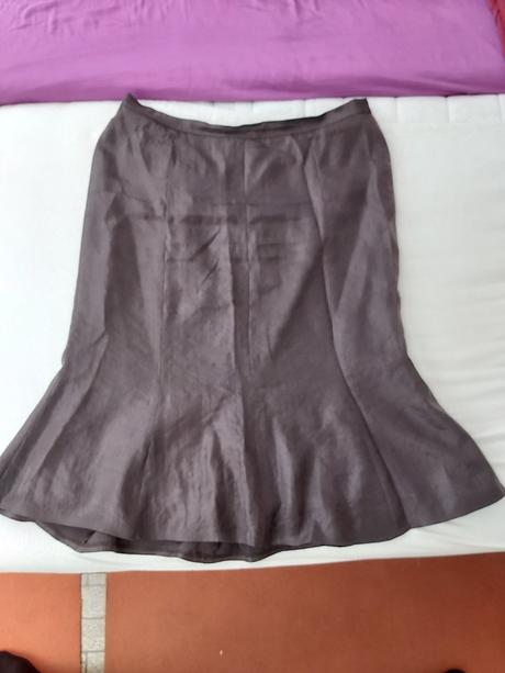 Spoločenský kostým, 42