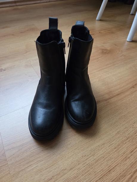 Kožené vysoké topánky, 32
