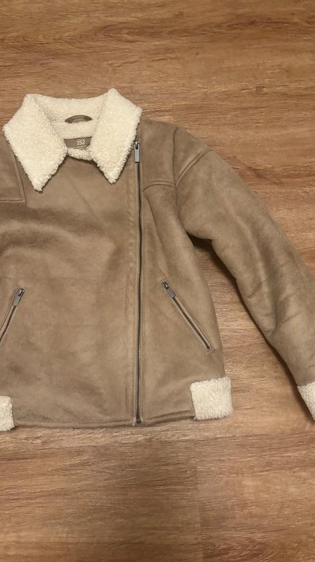 Kozusok, reserved,152