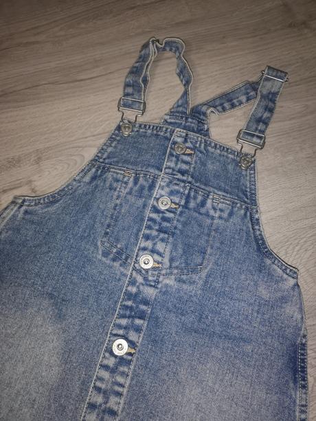 Riflove šaty na ramienka, 146