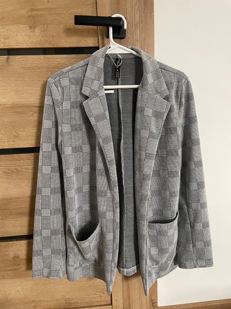 Sivé kárované sako, s