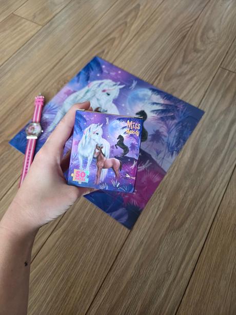 Miss melody puzzle a hodinky,