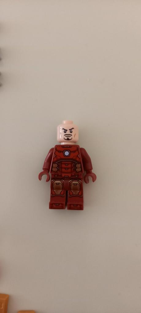 Lego avengers 76140, 