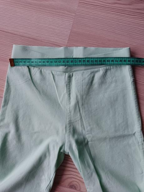 Džeginsy, legínové nohavice, 158