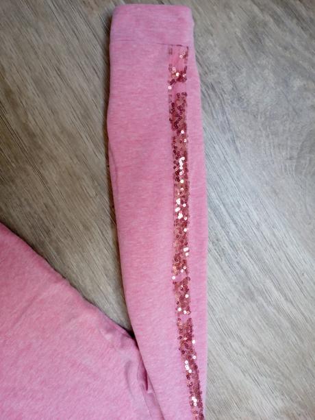 Mikina s flitrami, st. bernard,122