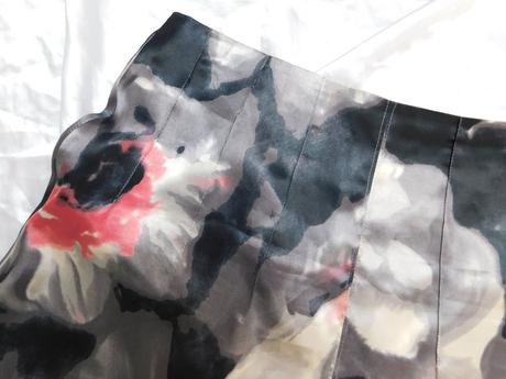 Kvalitna velmi pekna sukna, 42