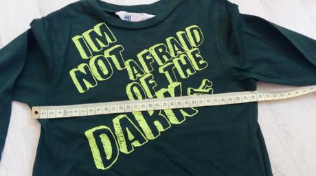 Triko so svietiacim napisom, h&m,98