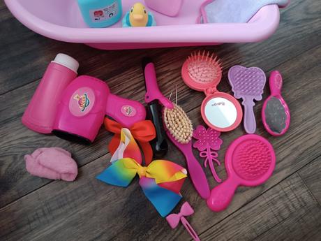 Vanička s príslušenstvom pre bábiky, 