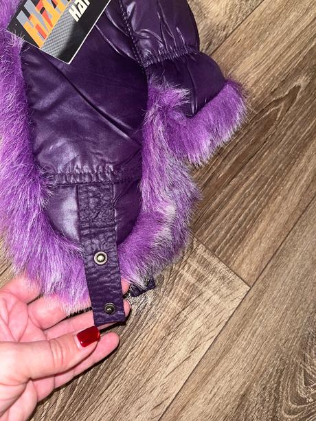 Dievčenská zimná ušianka, 58