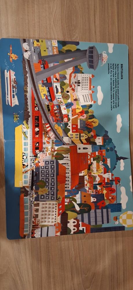 Kniha v tvrdej vazbe podme objavovat slovensko, 