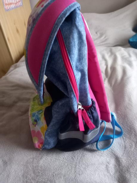 Školska taška/ ruksak,