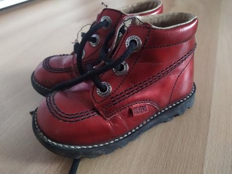 Úžasné topánky, kickers,24