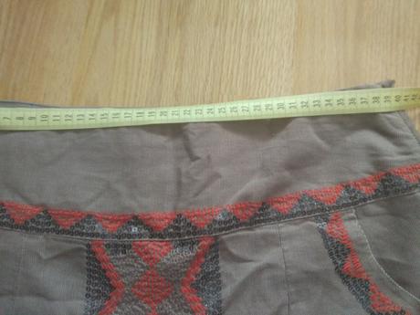 Dámska sukňa monsoon, 40