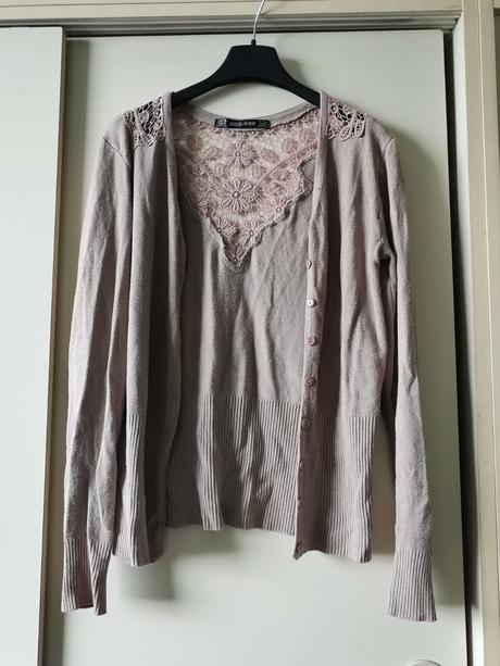 Svetrík s čipkou, xs