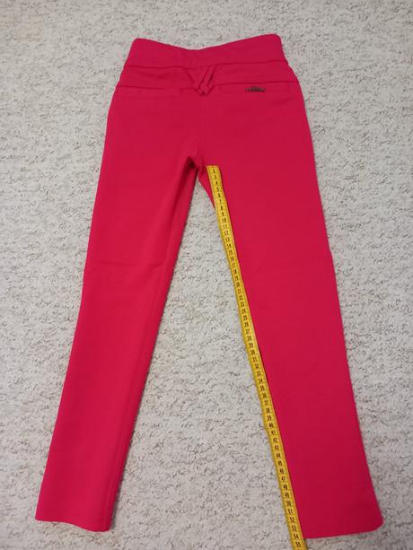 Dievcenske nohavice, 128