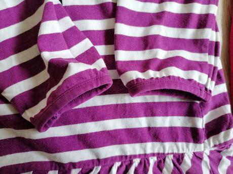 Šaty s dlhým rukávom, 110