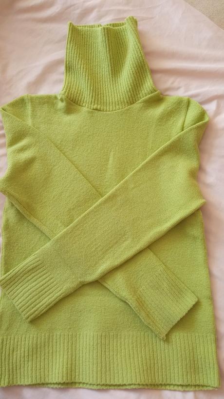 Svetríky cena už s obyčajným poštovným, m