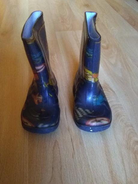 Nezateplené gumáky, 22