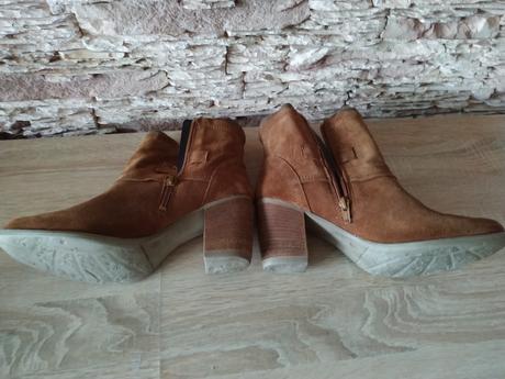 Dámske kotníkové čižmičky 39, baťa,39