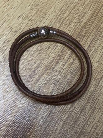 Pandora koženy naramok, pandora