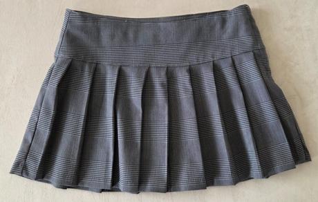 Hm karovana sukna, h&m,146