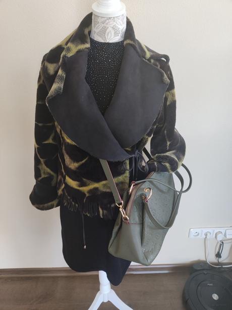 Dámsky pravý kožuch, m