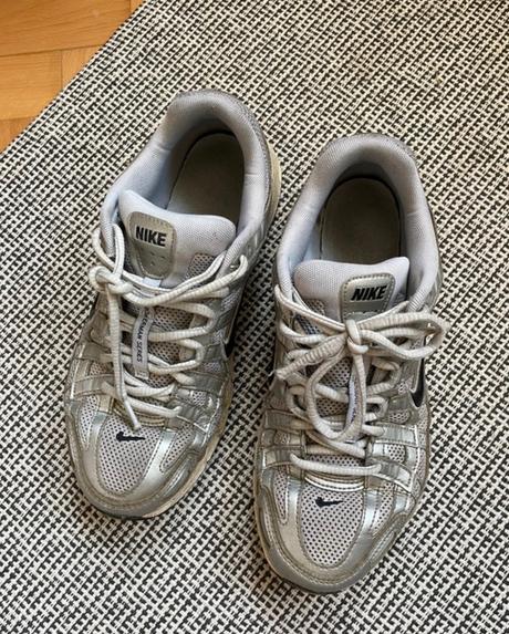 Nike strieborné tenisky p-6000, nike,42