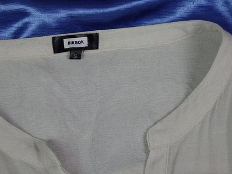 Kvalitná béžová blúzka, s