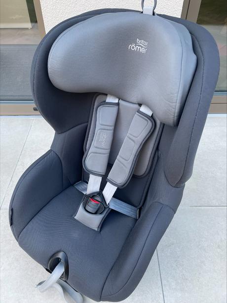 Britax römer trifix 2 i-size storm grey, britax