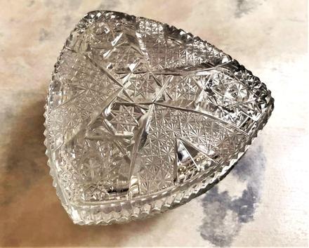 Kryštálová bonboniéra/cukornička, 