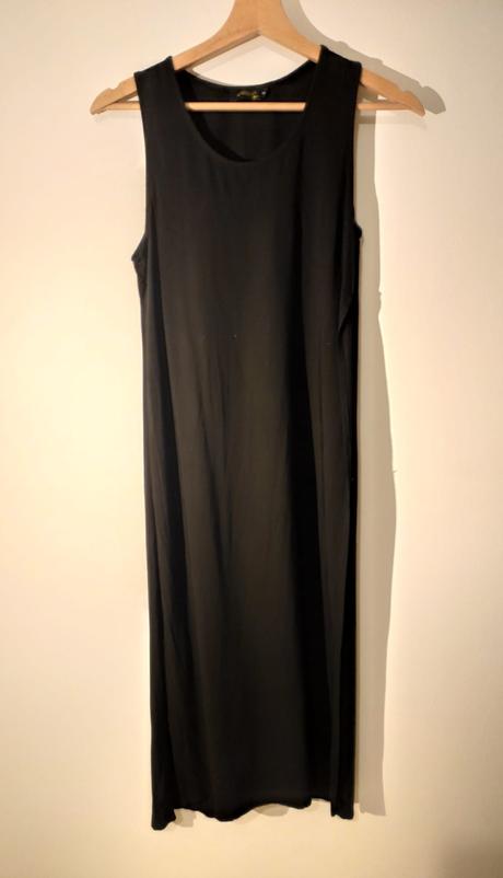 Čierna dlhá blúzka, s