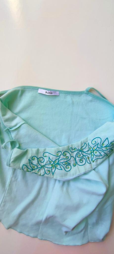 Tielko s výšivkou, burton,l