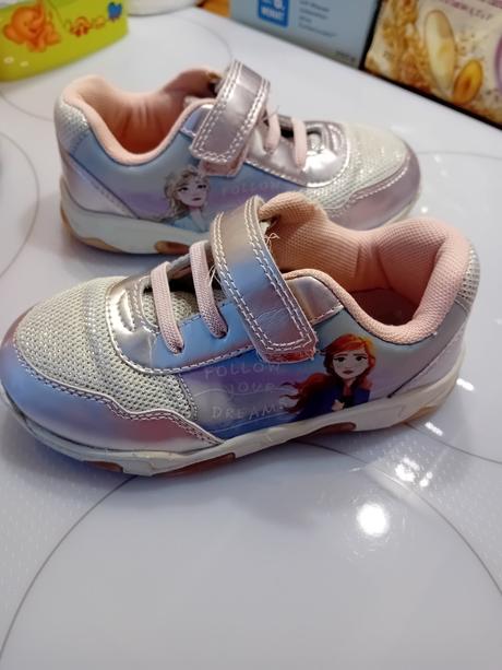 Svietiace/blikacie tenisky elza a anna, 28