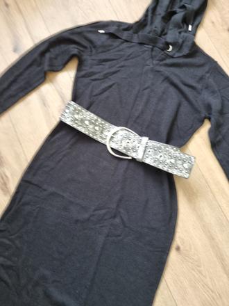 Tenšie čierne pletené šaty s kapucňou m + 2 opasky, m