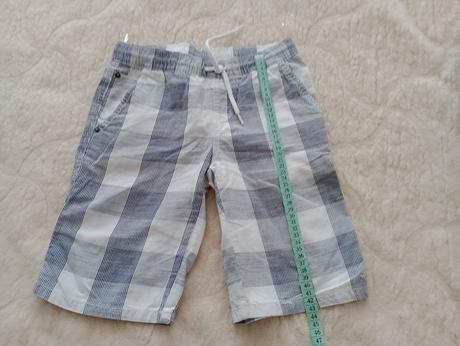 Krátke nohavice, c&a,134