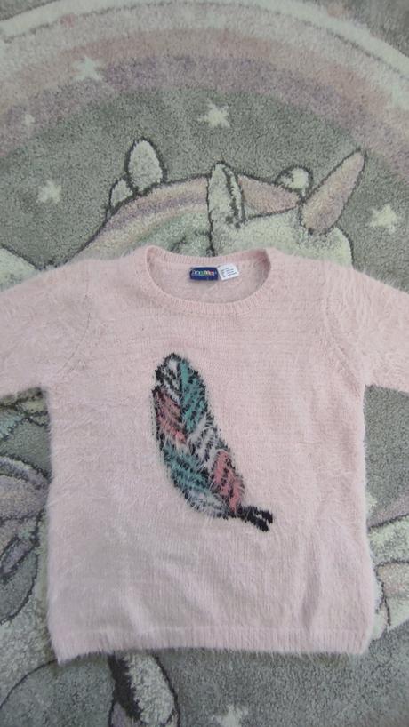 Chlpatý pulovrik v 110/116, lupilu,110