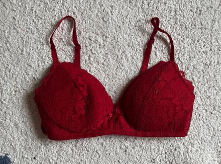 Červená čipkovaná push-up podprsenka, 75 a, takko,75a