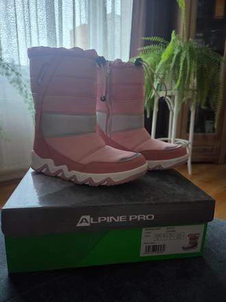 Dievčenské čižmy, decathlon,33