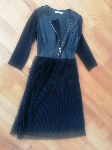 Rinascimento šaty s, s